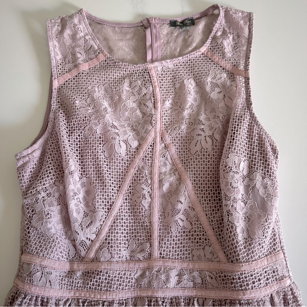 Lavender Lily Rose Dress Size Large - Picture 2 of 8